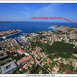 Little Monkey Apartment